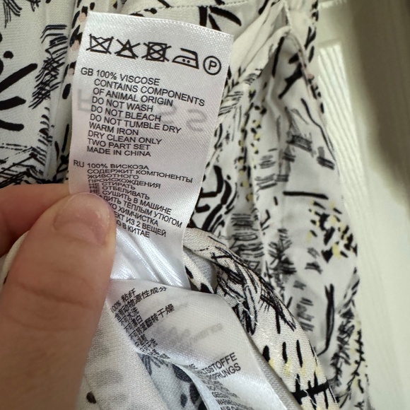 Reiss - Picture 5 of 5